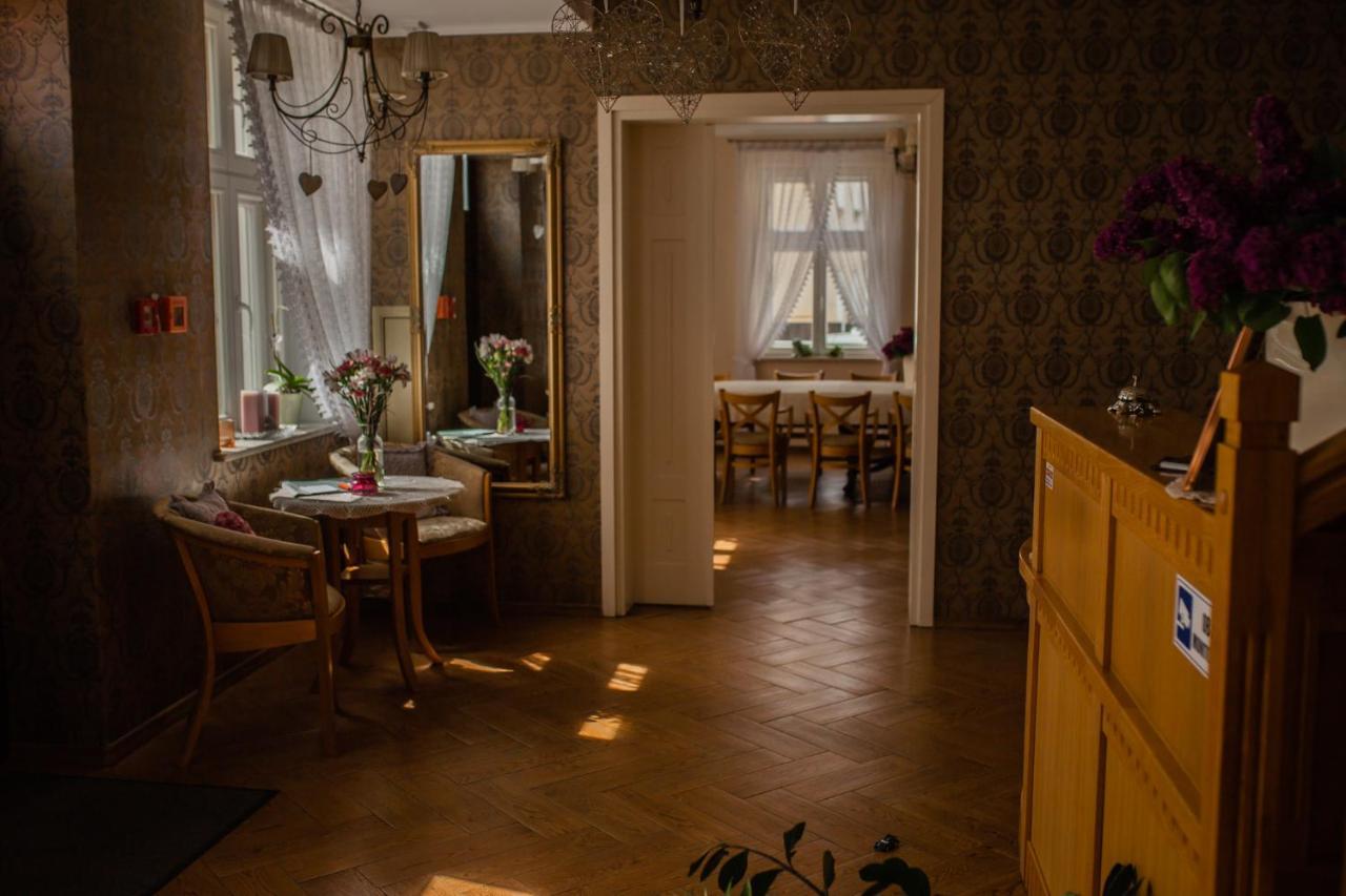 Hotel Przedzamcze Dzialdowo Esterno foto